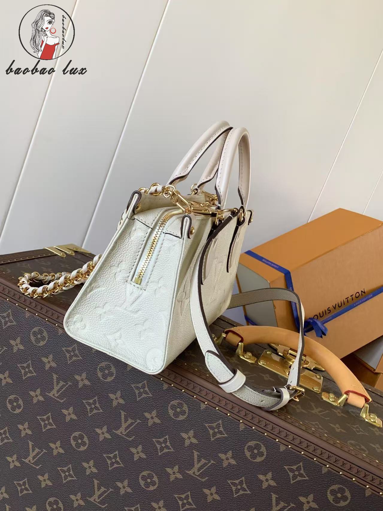 Luxury product view 2